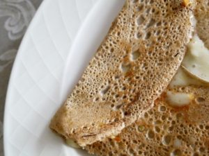 galette à la farine de sarrasin maison farcie au gorgonzola