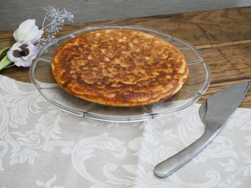 Gâteau salé à la poêle, jambon fromage
