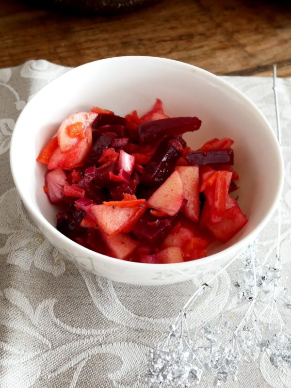 Salade de betteraves, pommes et carottes